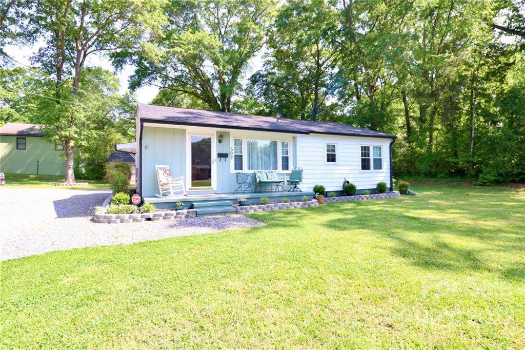 502 Carpenter Street - Photo 1