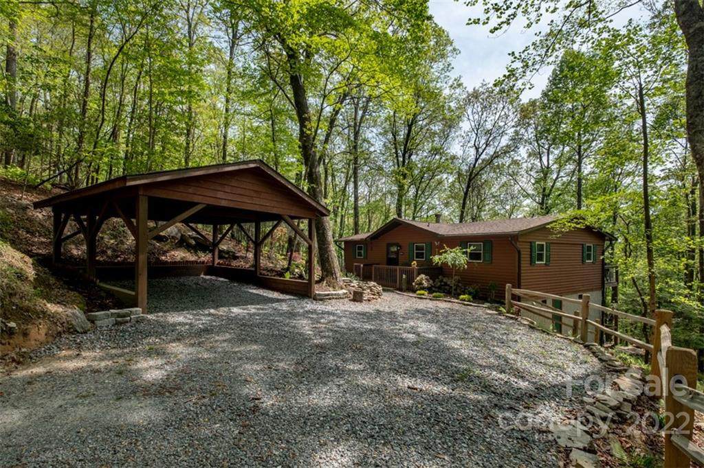 271 Kanasgowa Drive - Photo 1