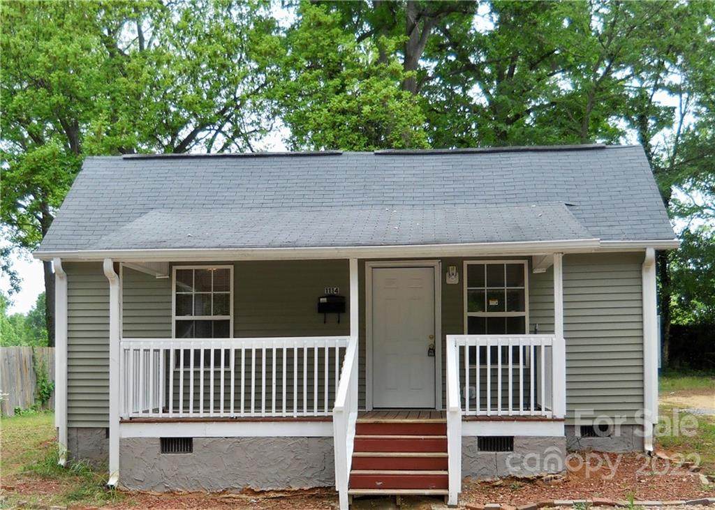 1114 Calhoun Street - Photo 1