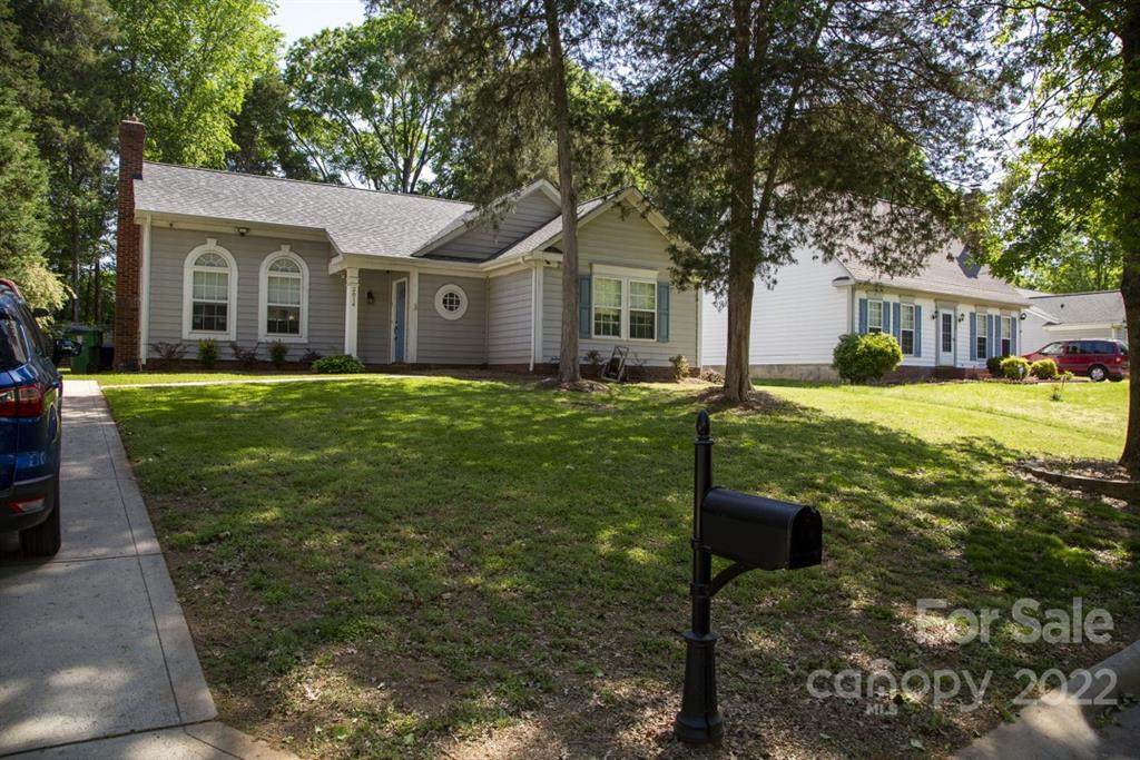 2814 Bricker Drive - Photo 1