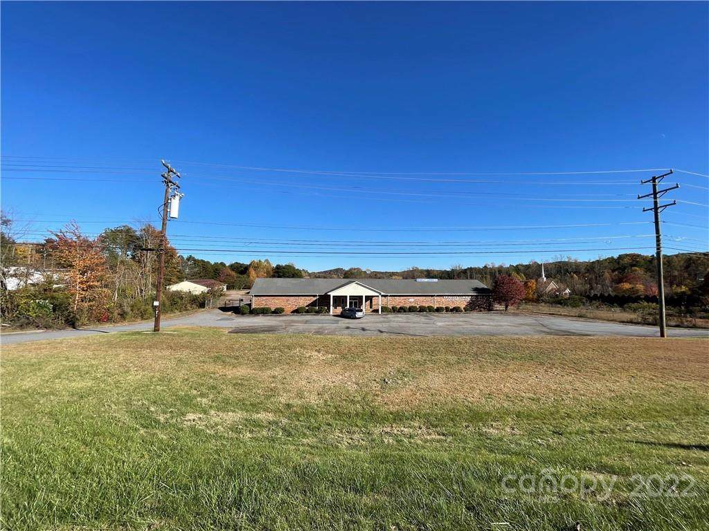 210 Malcolm Boulevard - Photo 1