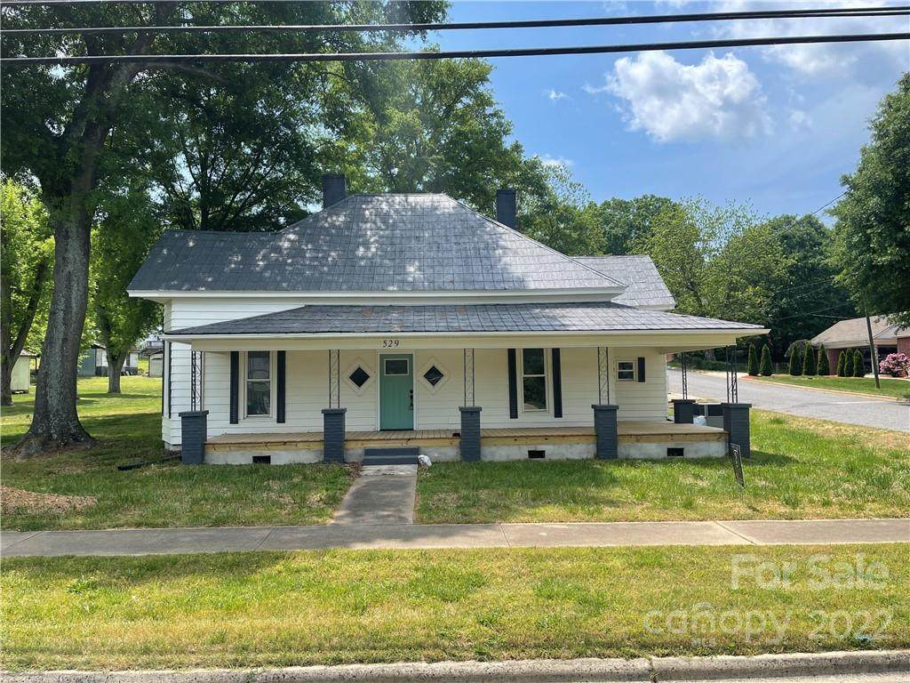 529 Grove Street - Photo 1