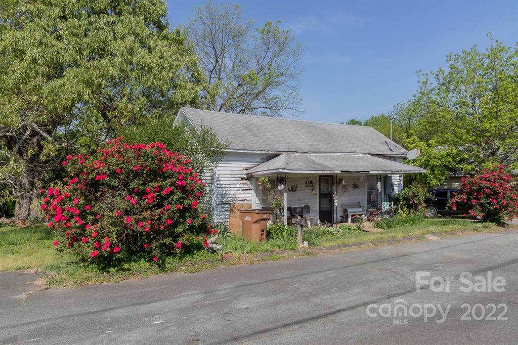 143 Williams Street - Photo 1