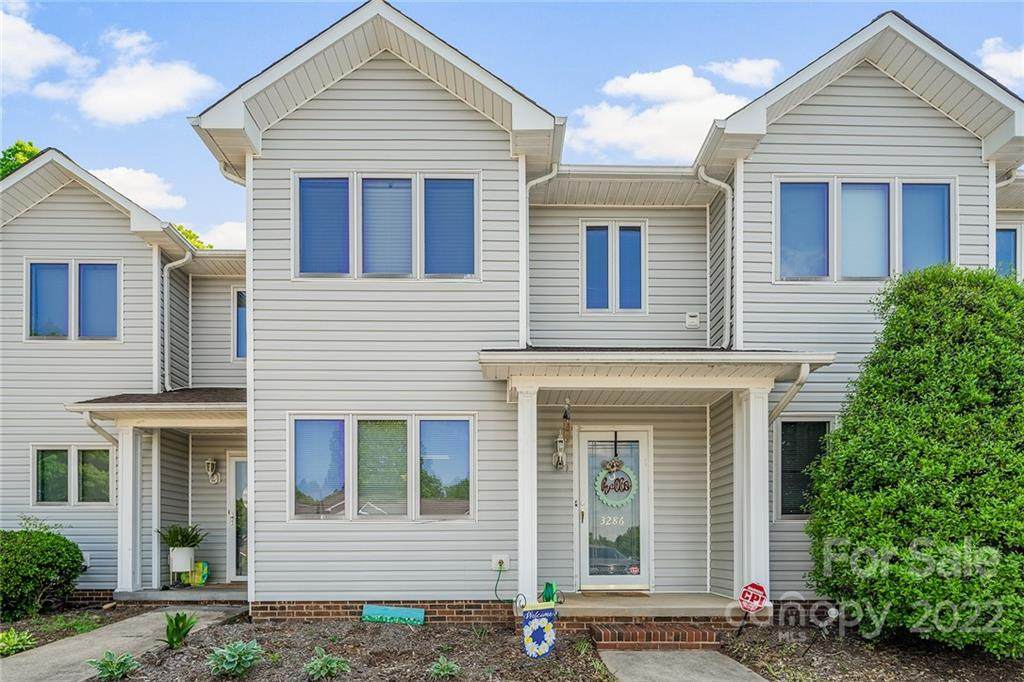 3286 White Oak Court - Photo 1