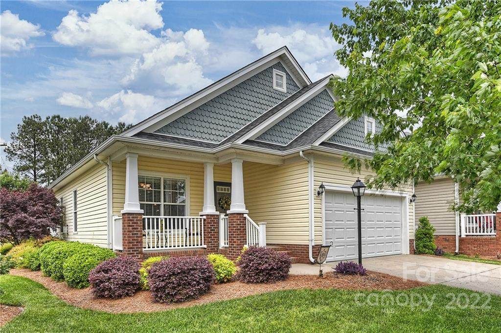 1316 Curry Way - Photo 1