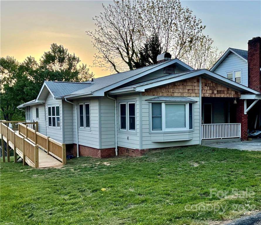 10 Washington Avenue - Photo 1
