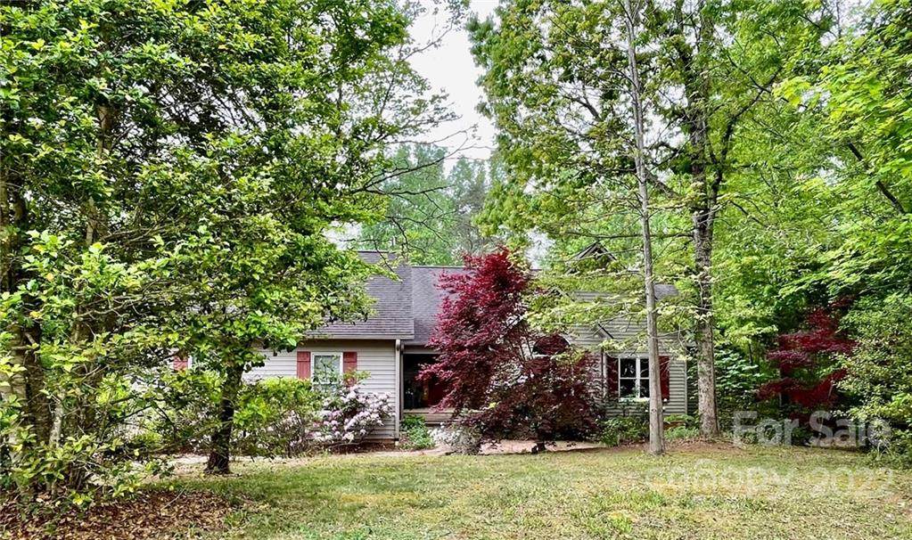 192 Ashford Drive - Photo 1