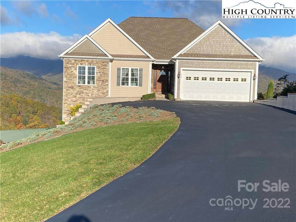 219 Lauren Lane - Photo 1