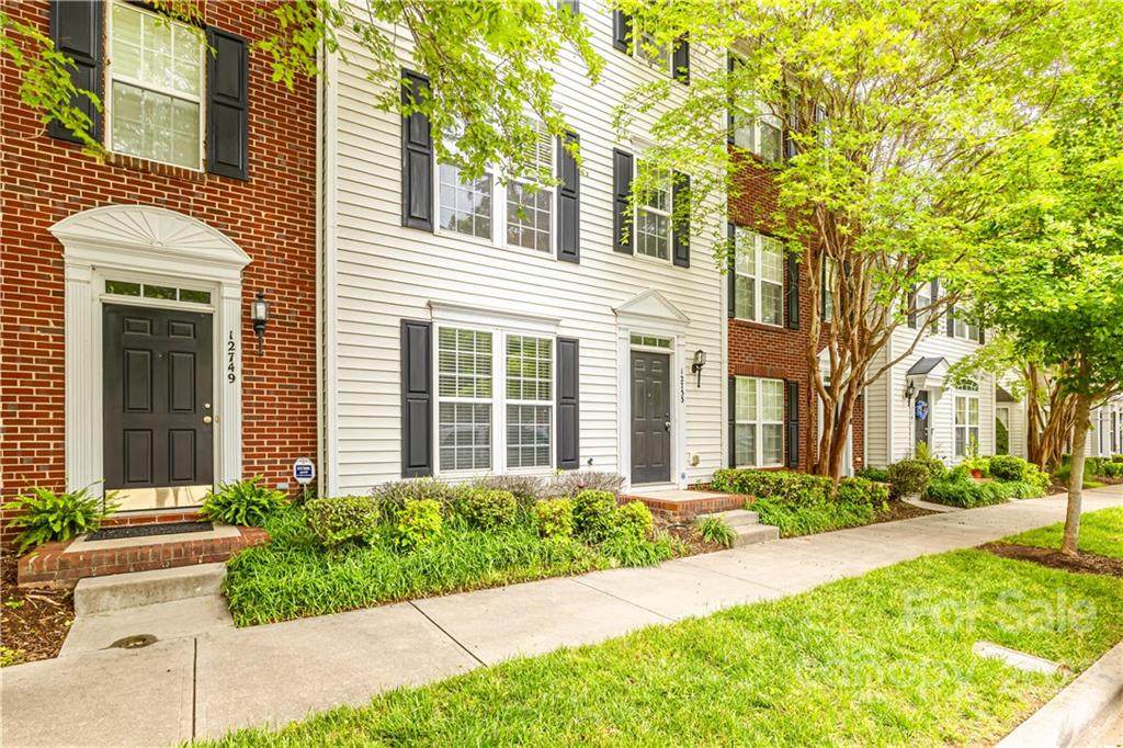 12753 Bullock Greenway Boulevard - Photo 1