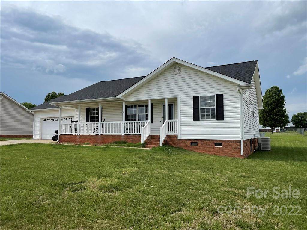 108 Hayworth Lane - Photo 1