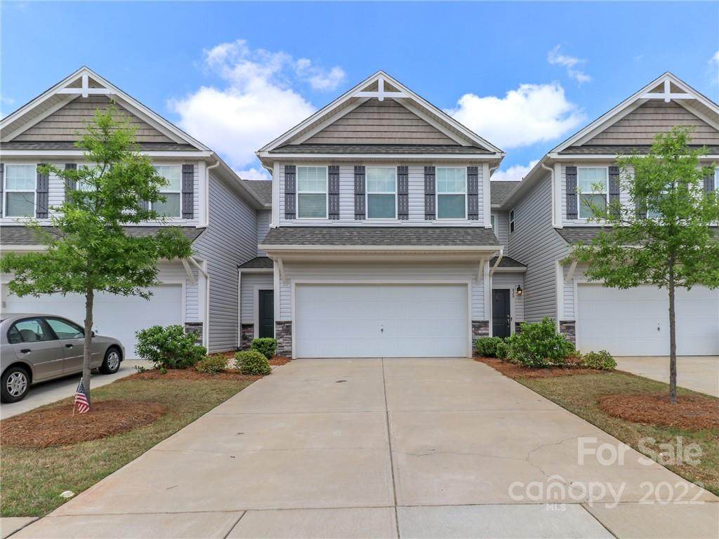 430 Tayberry Lane - Photo 1