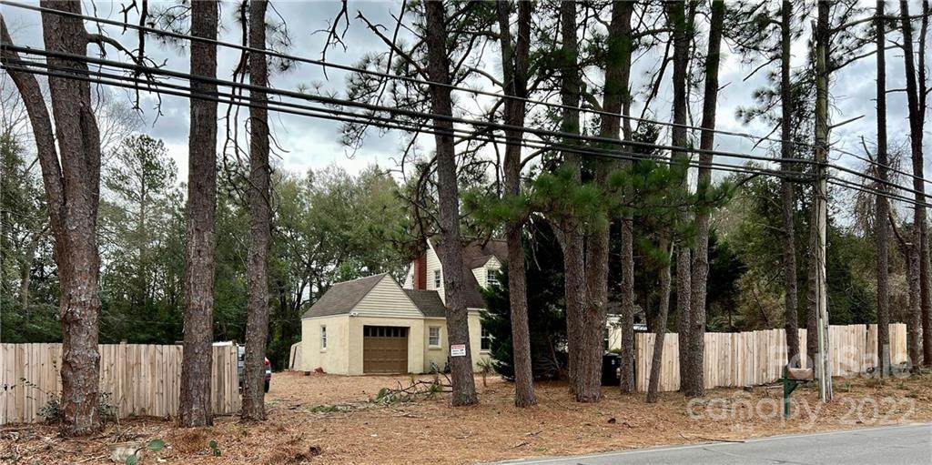 904 Poplar Street - Photo 1
