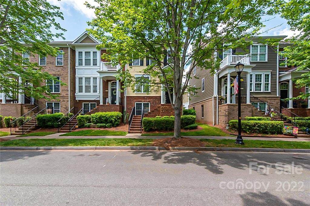 815 Granby Drive - Photo 1