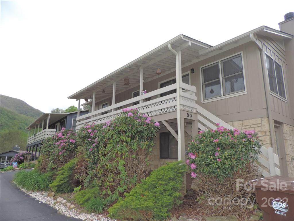 80 Sapphire Lane - Photo 1