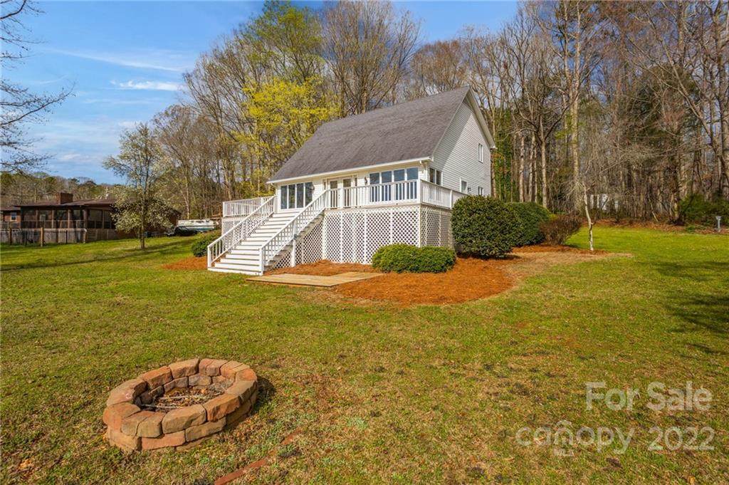 449 Island View Drive - Photo 1