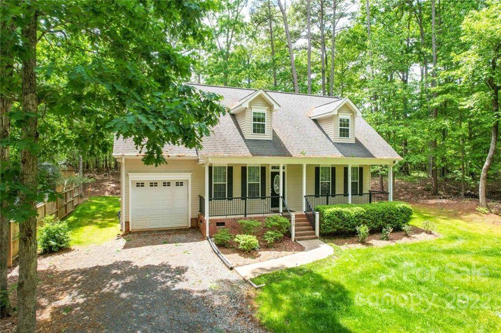 175 Woodrun Drive - Photo 1