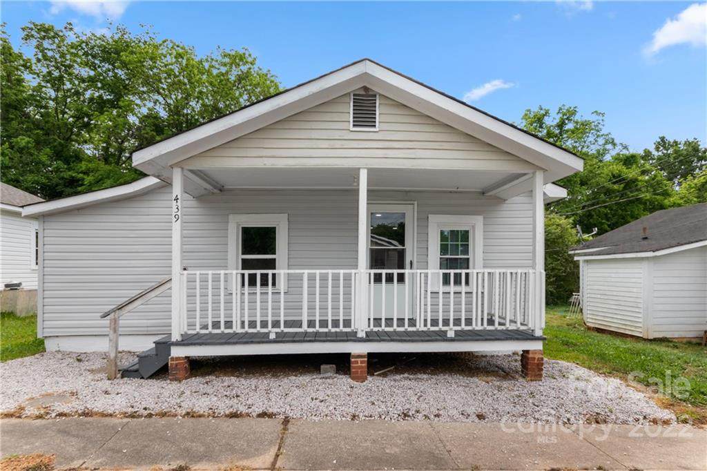 439 Davis Street - Photo 1