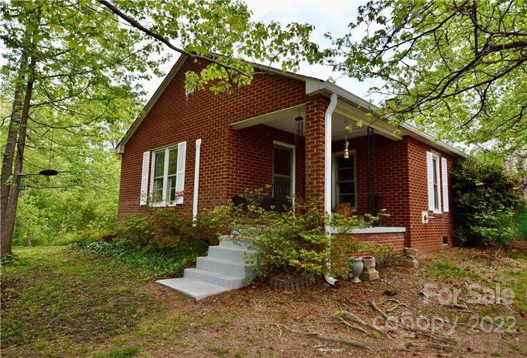 2221 Pine Ridge Avenue - Photo 1
