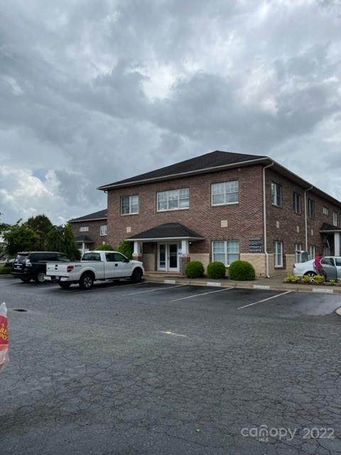 100 Chadwick Court - Photo 1