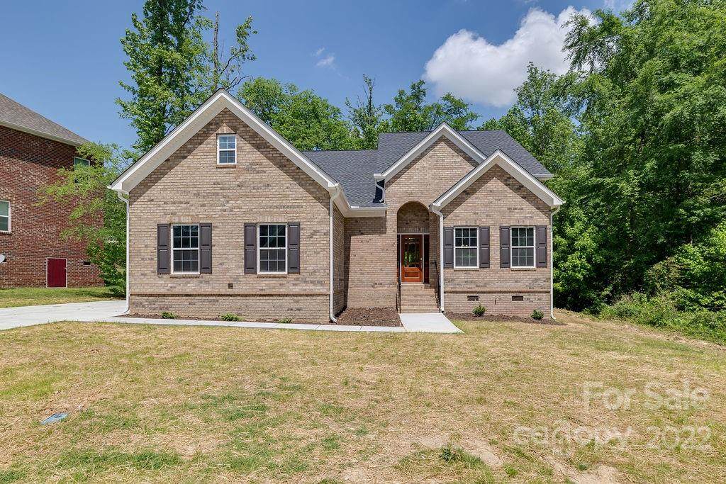 646 Grand Oak Drive - Photo 1