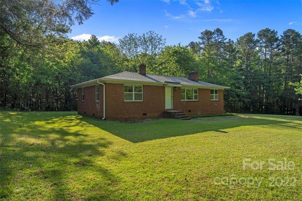 3404 Sam Newell Road - Photo 1