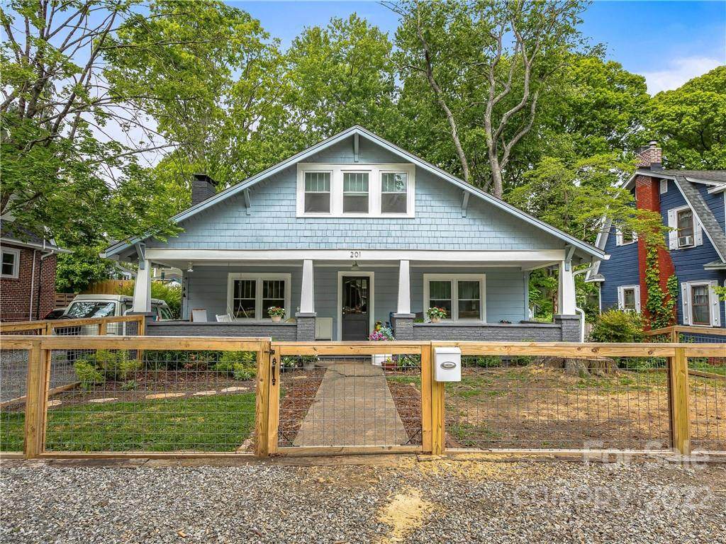 201 Brucemont Circle - Photo 1