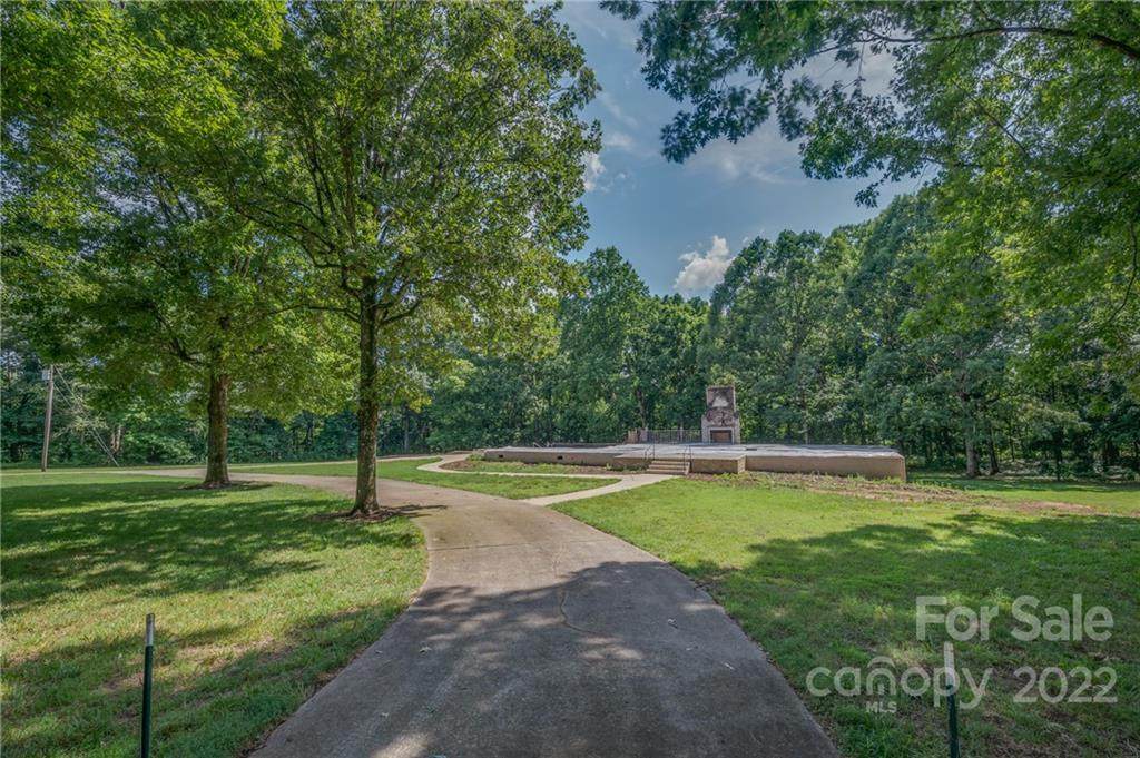 2039 New House Road - Photo 1