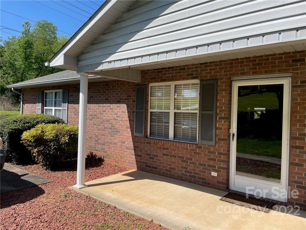 1200 Old Us 221 - Photo 1