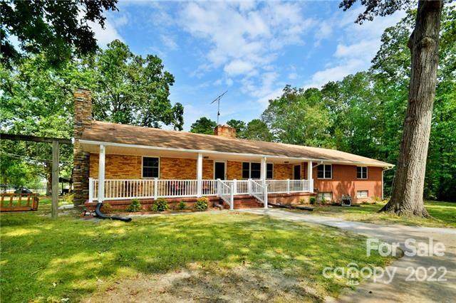 2301 Fowler Street - Photo 1