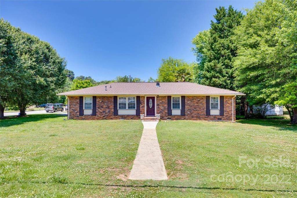 2075 Marett Boulevard - Photo 1