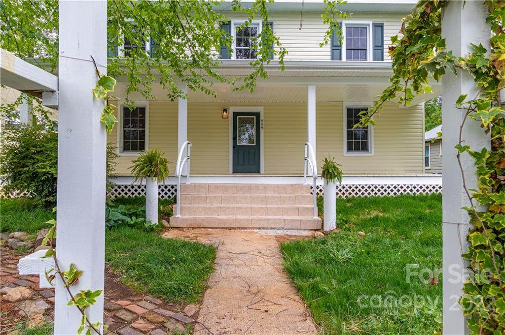 444 Broad Street - Photo 1