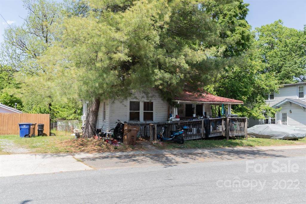 308 Sycamore Street - Photo 1