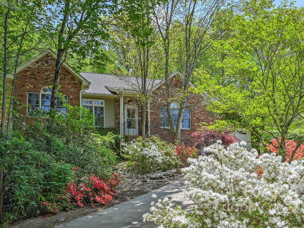 203 Tallyho Lane - Photo 1