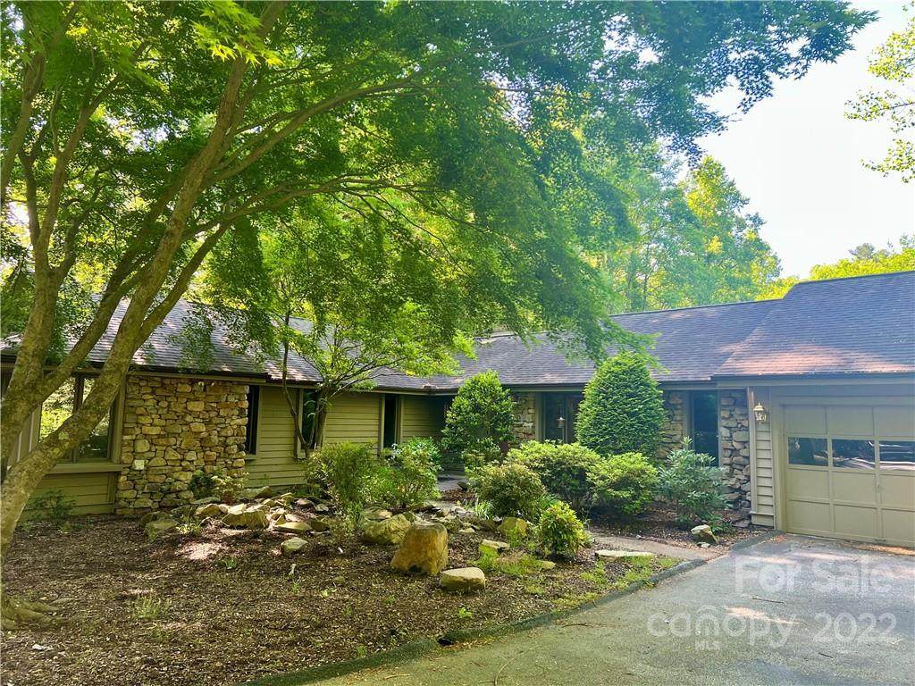 112 Camellia Way - Photo 1