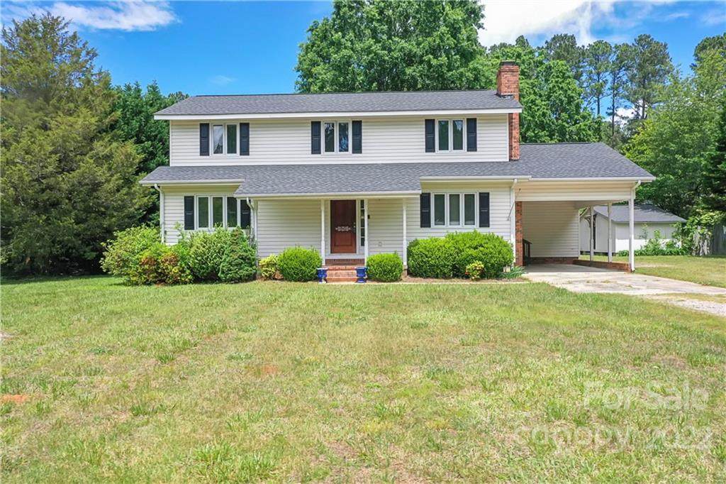 944 Idlewild Drive - Photo 1