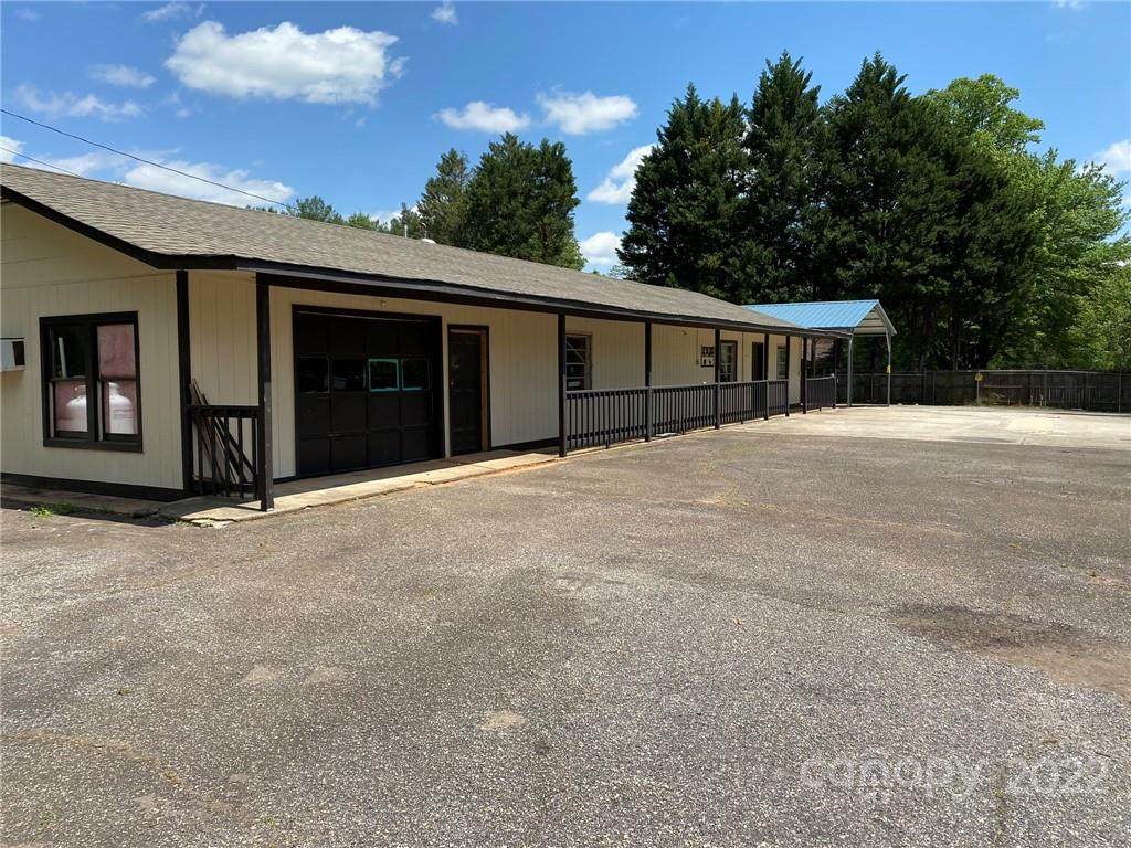 2798 Playmore Beach Road - Photo 1