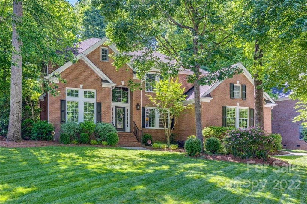 911 Thorn Ridge Lane - Photo 1