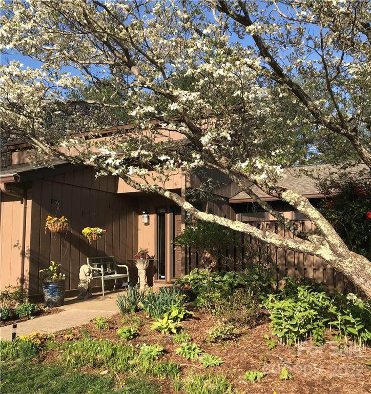 450 Crowfields Drive - Photo 1
