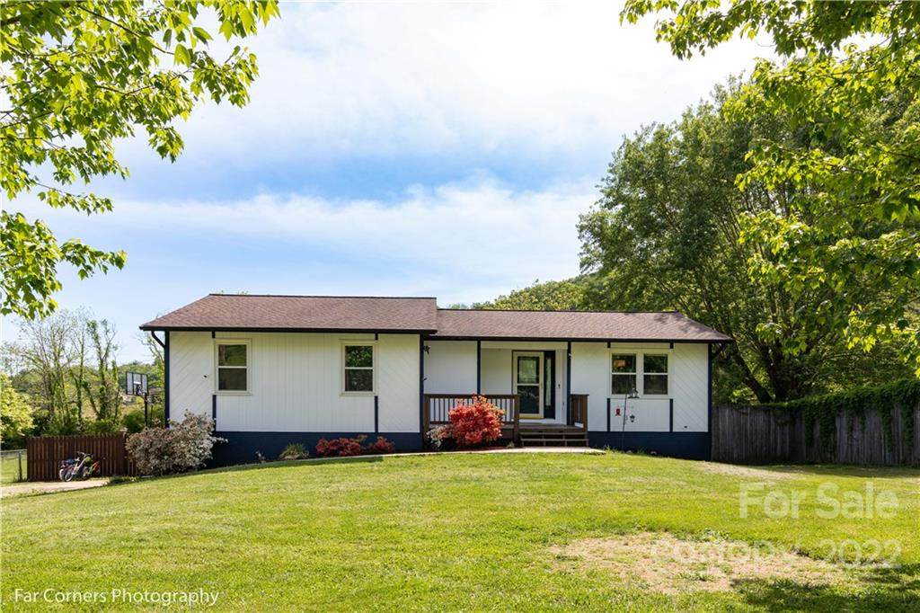 1677 Bruce Road - Photo 1