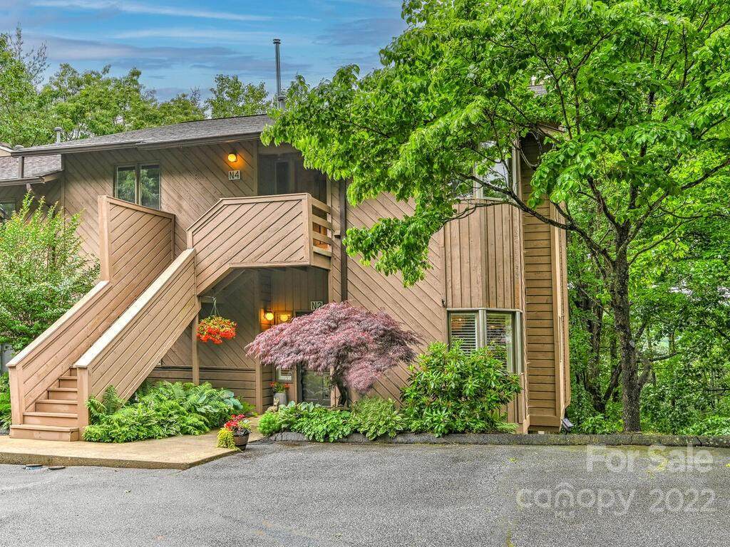305 Piney Mountain Drive - Photo 1