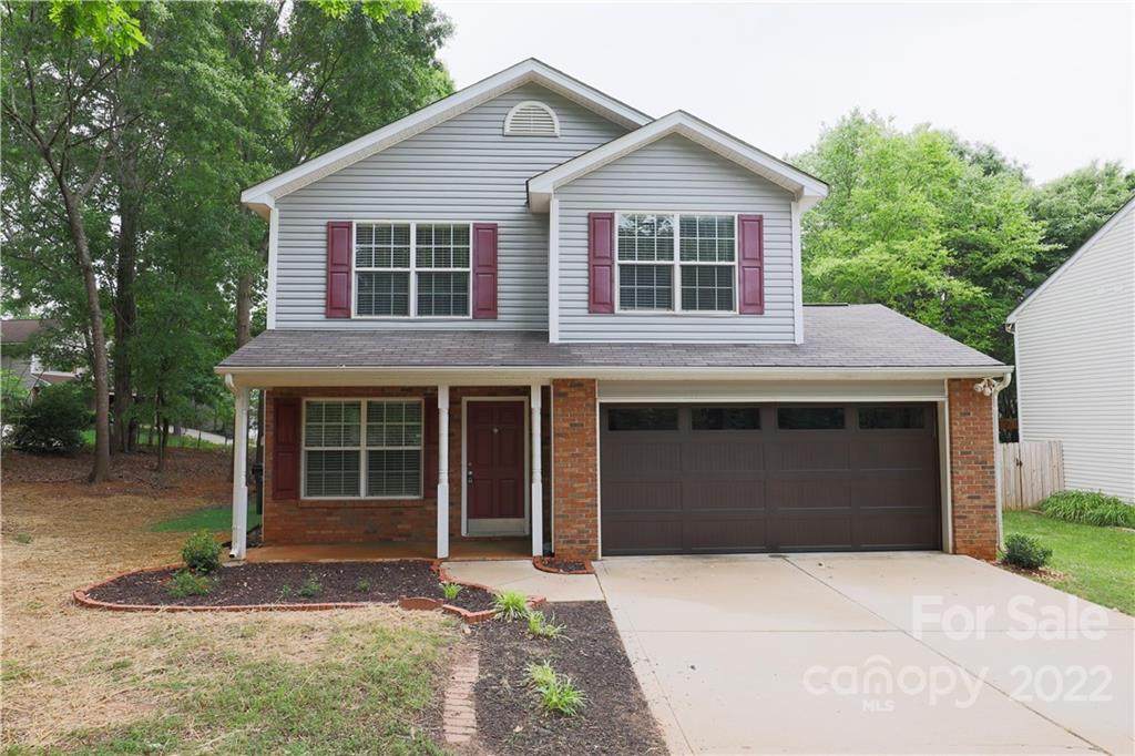 407 Oak Crest Drive - Photo 1