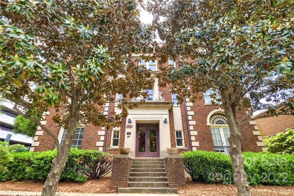 712 Louise Avenue - Photo 1