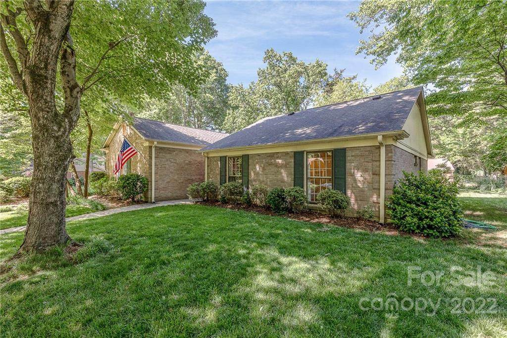 903 Ingraham Place - Photo 1