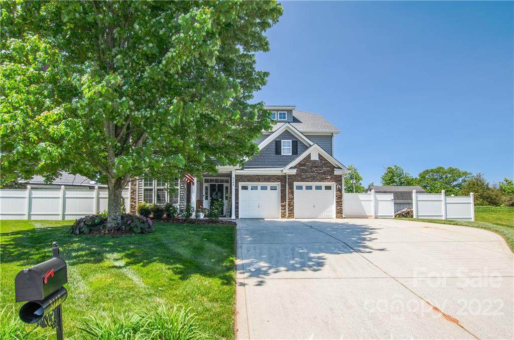 3146 Sterling Court - Photo 1