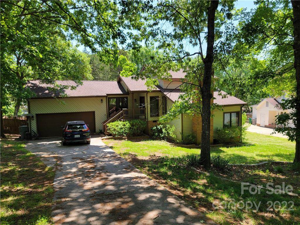 7801 Robin Crest Road - Photo 1