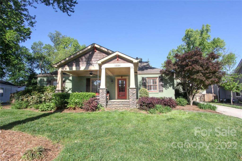 1226 Salem Drive - Photo 1