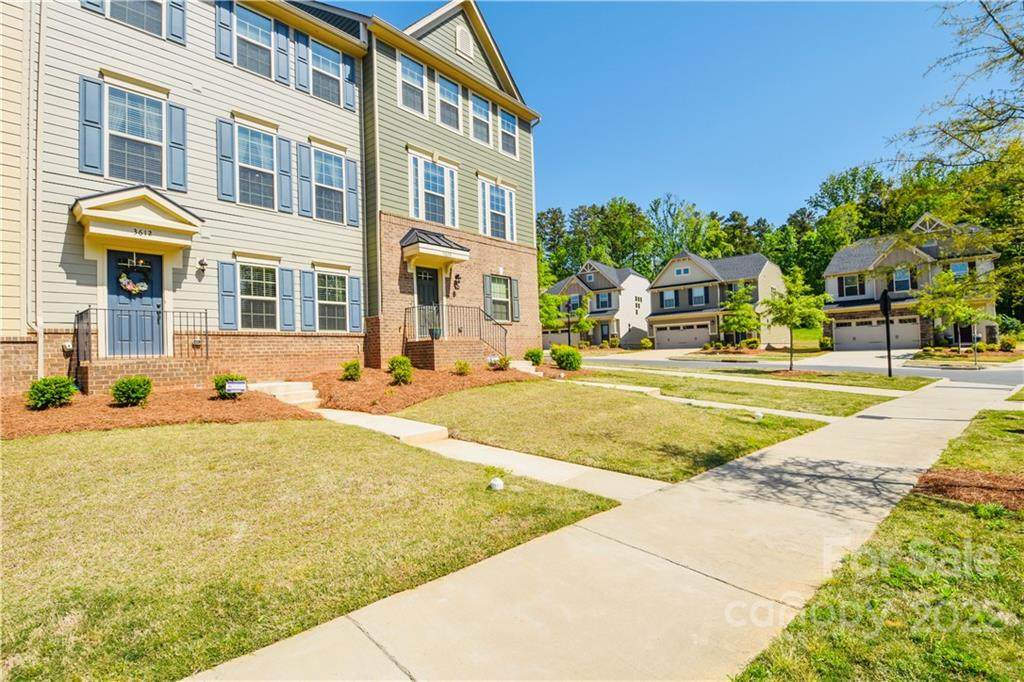 3612 Speer Boulevard - Photo 1