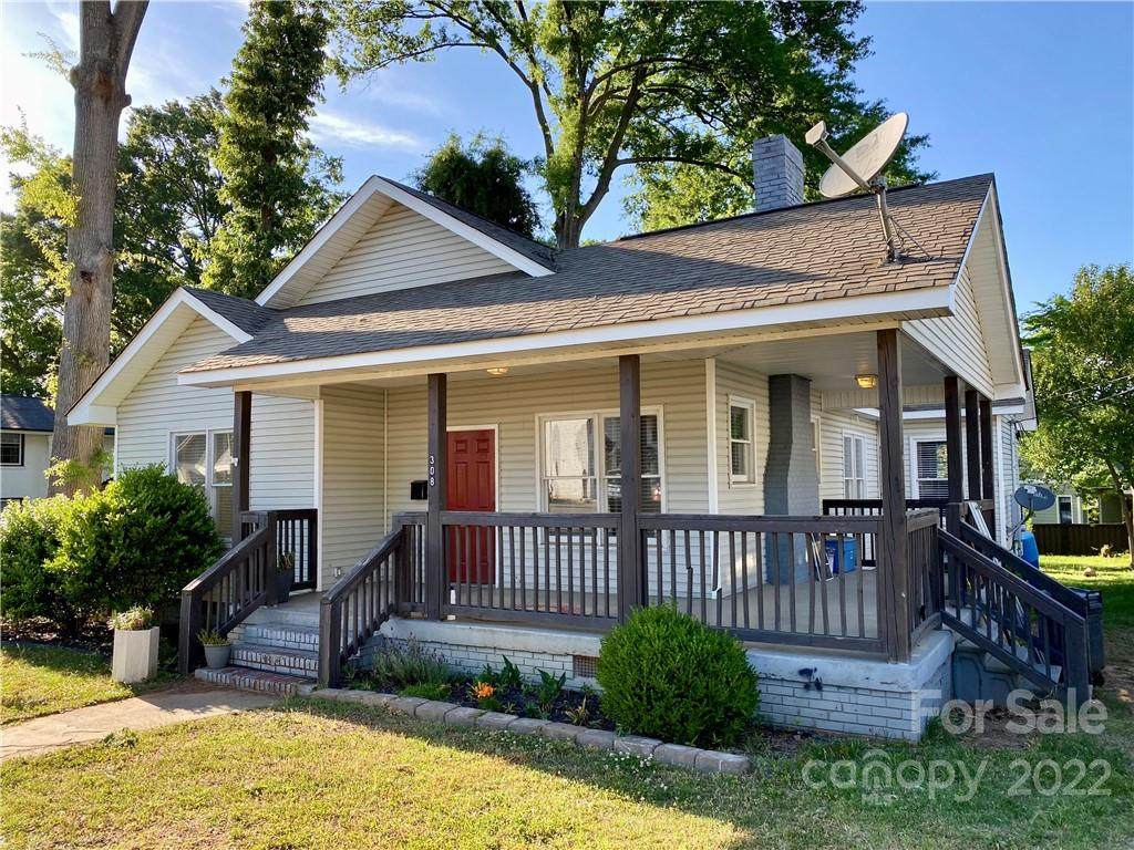 308 Coxe Avenue - Photo 1