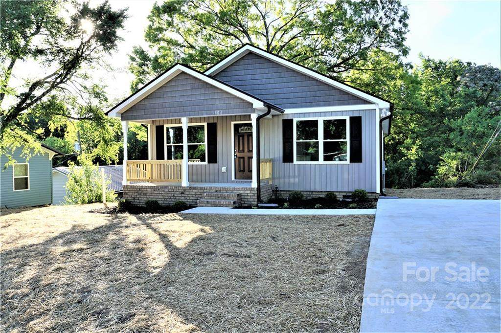 106 Young Avenue - Photo 1