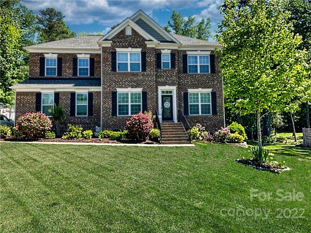 404 Longhorn Drive - Photo 1